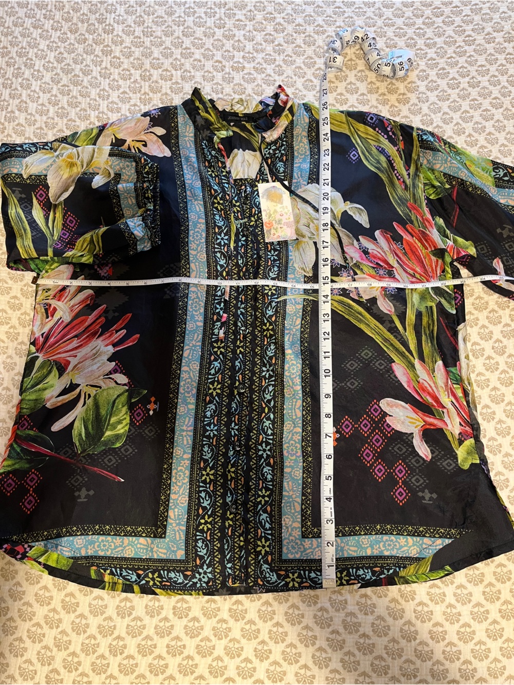 NWT. Johnny Was Elda Black Floral 100% Silk Button-Down Blouse in Iris Whisper M - Picture 6 of 10